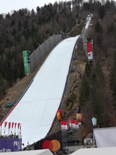 Planiška velikanka 2025 pripravljena na magične skoke