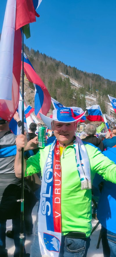 Najlepša doživetja pod letalnico Planica.Vsa leta obiskujem naš biser v Poletih,letos še bo bolj čarobno!!!Navijamo za Slovenske Orle in Orlice ♥️