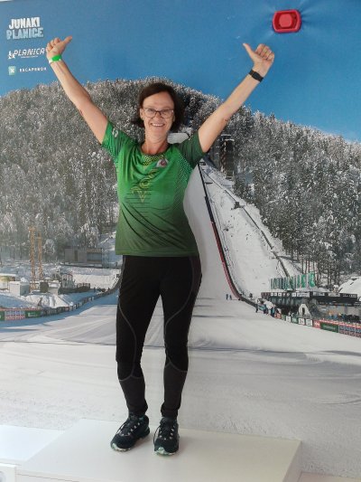 Prvič sem stala na vrhu največe skakalnice pri svojih 58ih letih.