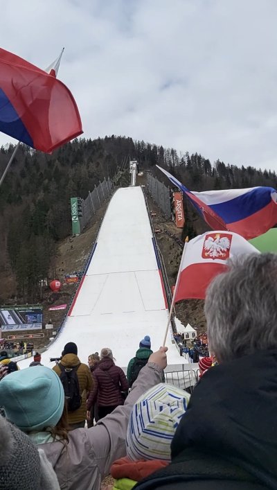 PLANICA, zibelka poletov. PLANICA, kjer se čas ustavi.PLANICA, kjer se dogajajo čudeži.PLANICA, kjer spoznaš vzornike. 