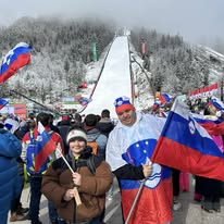 Ko sem peljal sina prvič v Planico, bil je presrečen jaz pa tudi, spomi za vedno.