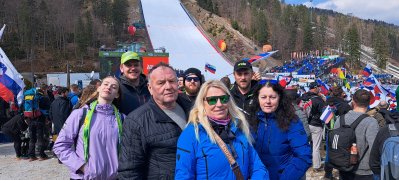 Navijamo za naše odlične skakalce...