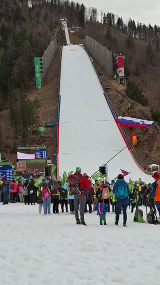 Užitek ob gledanju dolgih poletov
