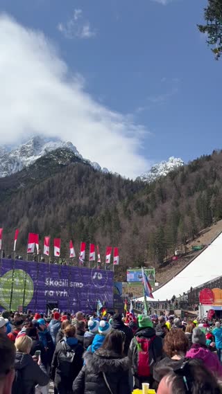 Ko sem videla Modrijane v živo!! moj najljubši slovenski bend, ravno za tem ko je Domen postavil nov rekord 254,5m.